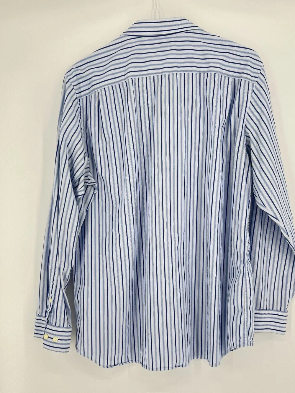 Banana Republic button-down shirt Size 17-17 1/2 XL men's (2-70)